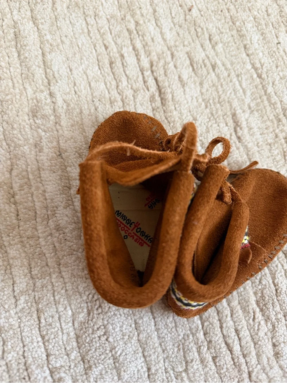 Minnetonka Kids Tan Suede Moccasins with Multicolor Trim Sz 2